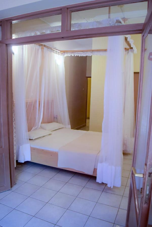 Botanika Hotel Bujumbura Exterior foto